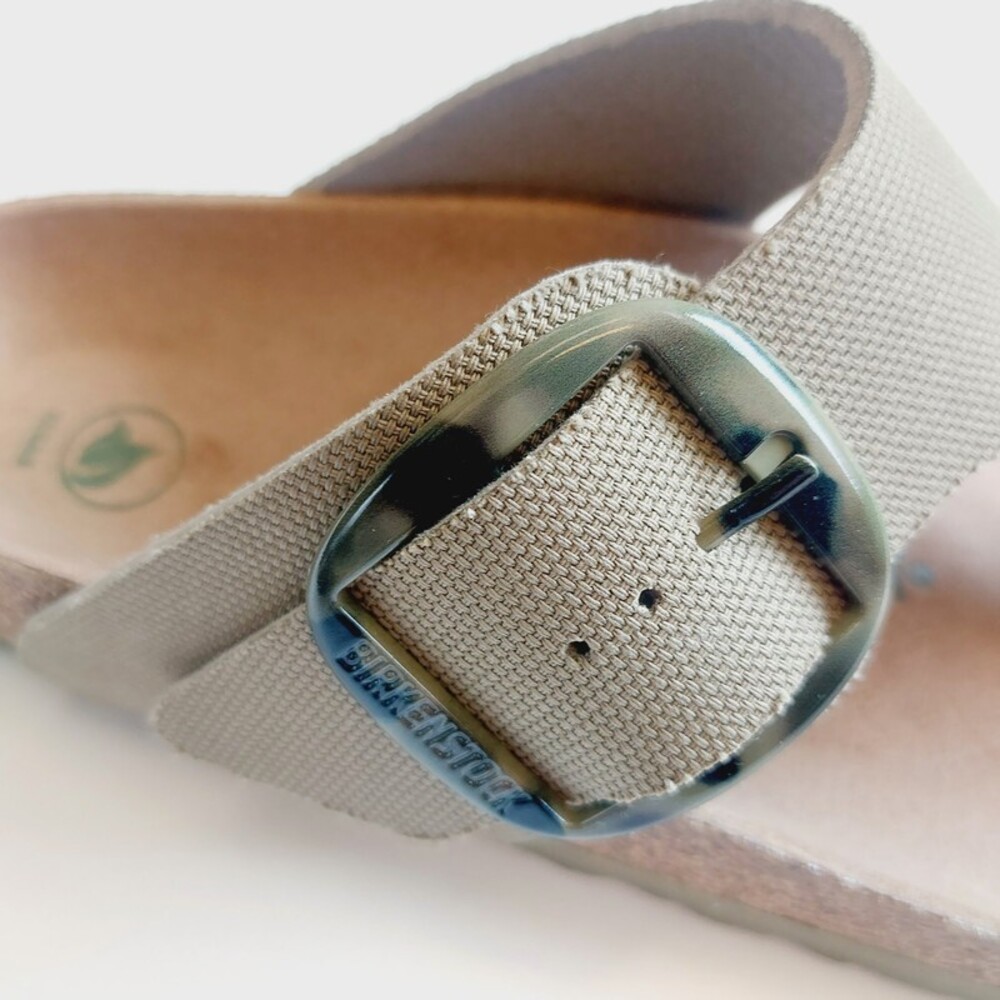 Birkenstock Womens 8 Mens 6 Gizeh Vegan Big Buckle Sandals EU 39 Faded Khaki - Picture 2 of 11